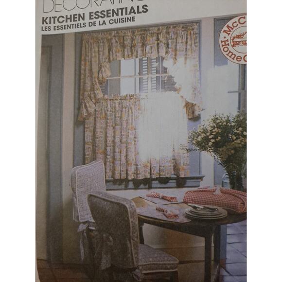 McCalls Home Decor 8605 Kitchen Essentials Curtain Chair Cushion Hot Pad Pattern - Picture 2 of 5